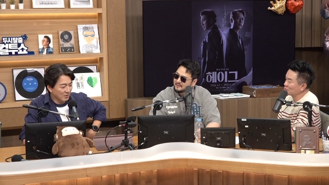 Song Il-gook mentions his triplets' adolescence on 'Cultwo Show'... 