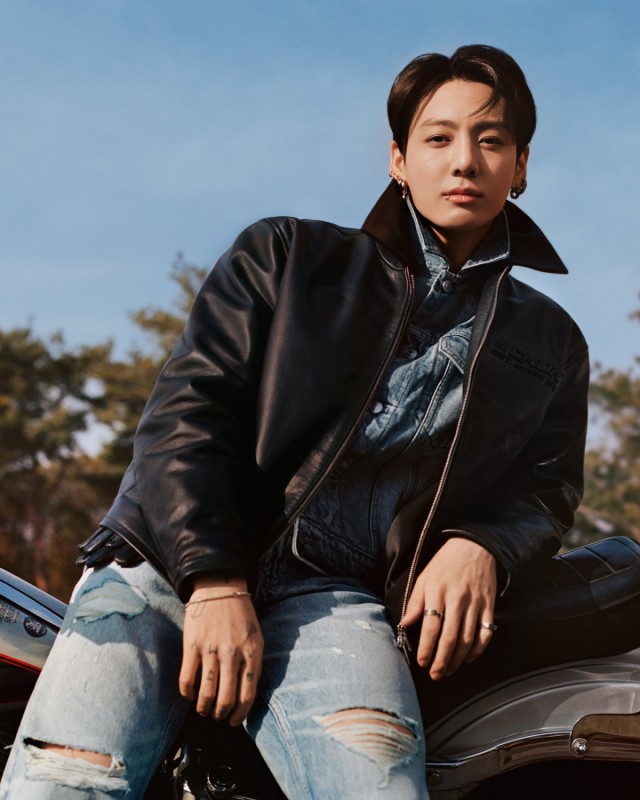 ジョングク、Calvin Kleinと「2026 CKJK」コラボレーション写真公開