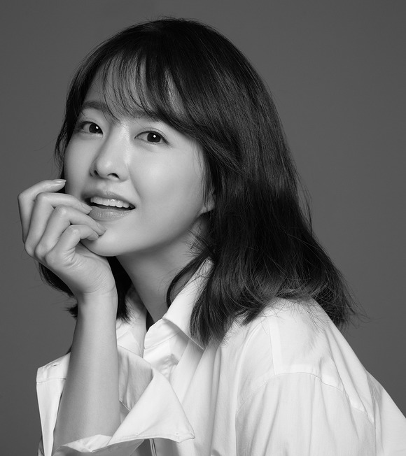 Park Bo-young addresses comment controversy through Bubble, calling them 