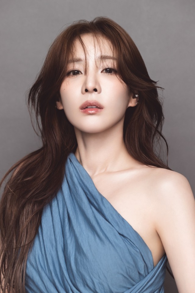 산다라박, 20일 첫 싱글 'rePRISM'로 ARADNAS와 새 출발...아시아 투어 예고
