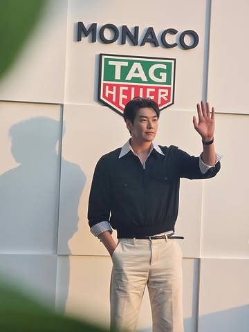 金英光,在TAG Heuer活动现场显得从容不迫......以黑白服装展现男性魅力