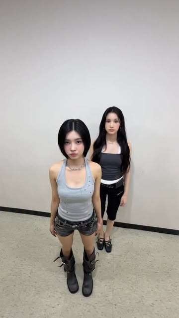 Kep1er,展现成熟魅力......以冷峻表情吸引目光