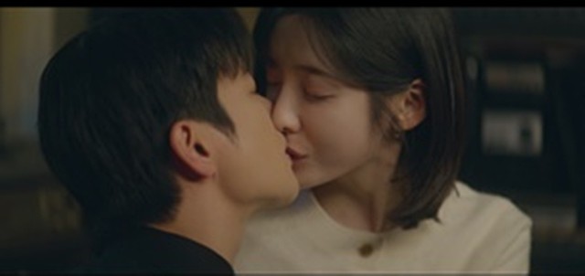 Going to work tomorrow too Seo Inguk and Park Jihyun sincerely confess at the workshop Romance starts with a kiss