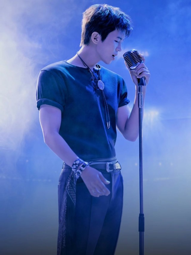 林英雄,在体育场演唱会前公开神秘舞台照片
