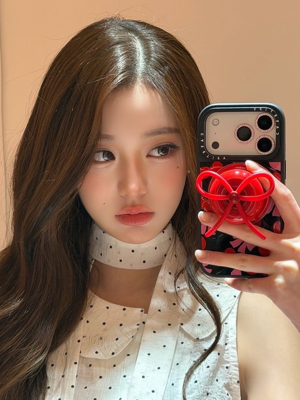 IVE 张元英Instagram近况争议中的不变美貌
