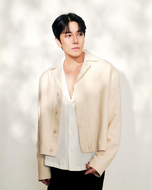 DK to Release Remake of 'Don't Be Happy' on the 19th Announces