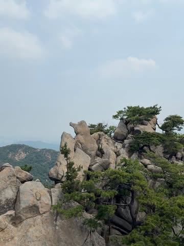李诗英挑战极难六峰岭徒步登山体验了天堂