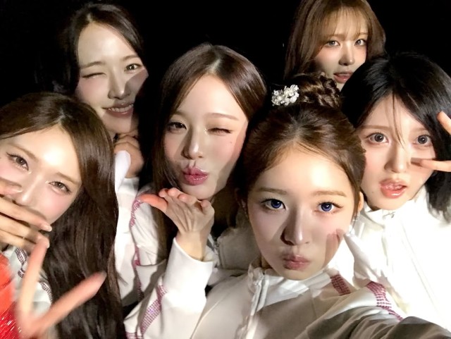 IVE reveals Toronto concert scene... 