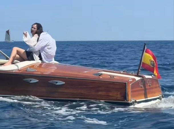 Jenny to Release New Single 'Less than a Lover' on the 24th... Collaborates with Taiwanese Model Kai on a Yacht