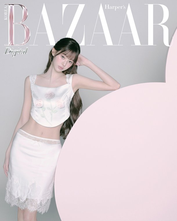 Jang Wonyoung shows 'lovely charm' in color lens pictorial... Harper's Bazaar August issue released