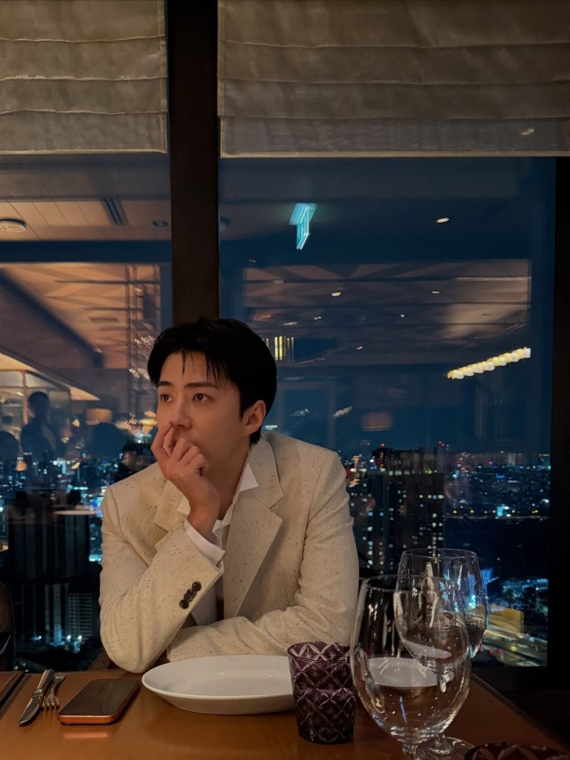 Oh Se-hoon perfectly showcases Dior Winter Collection... Releases luxurious photo shoot