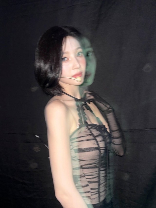 Joy reveals behindthescenes of fan concert My favorite outfit is the encore stage costume