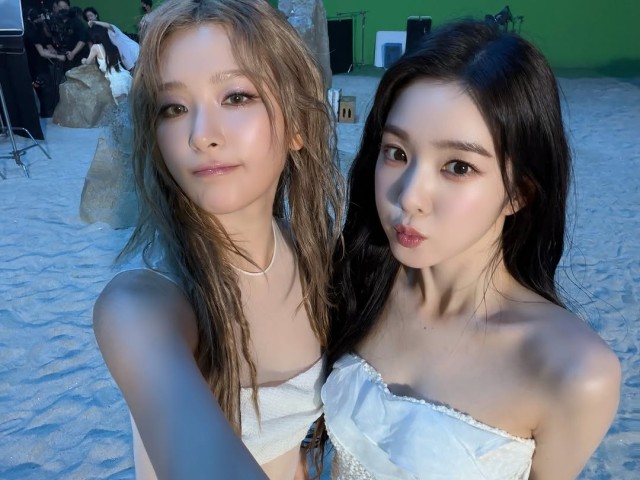 슬기 여름 활기 가득한 근황 공개우리의 여름 인증샷