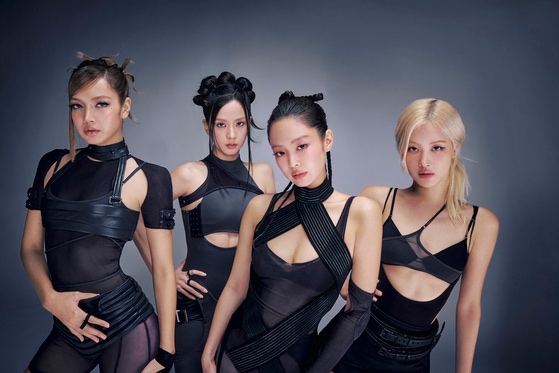 BLACKPINK、デビュー10周年ファンイベント...40人招待にファンは残念「コミュニケーション謝罪」