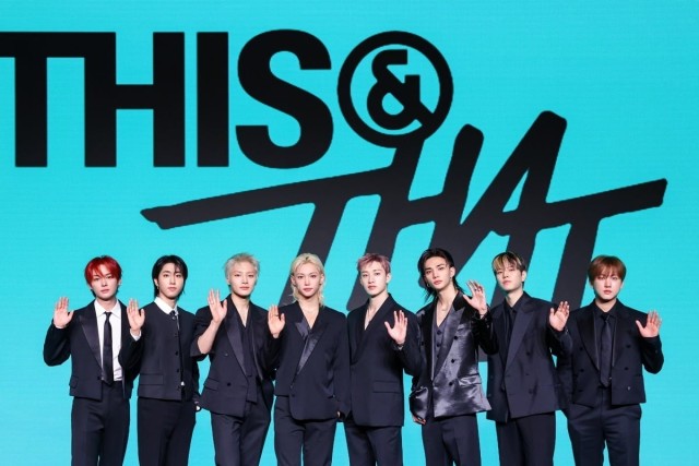 Stray Kids,《THIS & THAT》首周销量328万张......刷新自身纪录