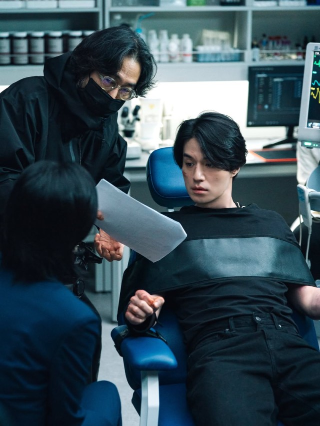 李东旭,公开《杀手们的购物中心2》幕后花絮......