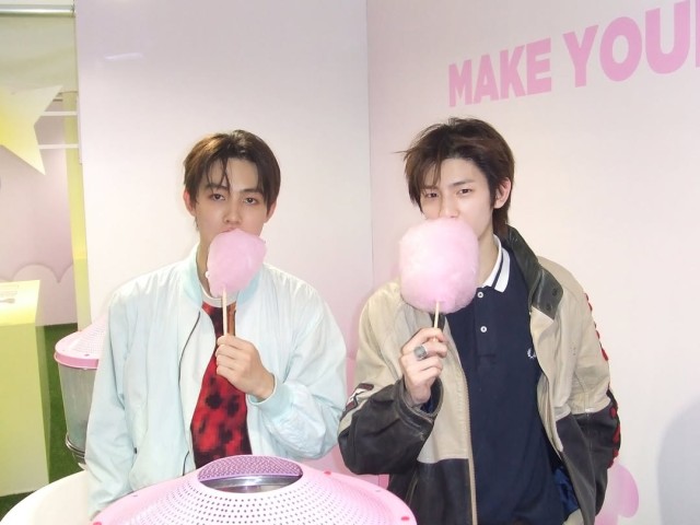 Cortis reveals casual charm in everyday life... engages in communication with fans