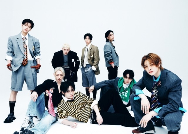 Stray Kids、『THIS & THAT』でビルボード200を含む7か国のアルバムチャート1位···9連続1位の新記録