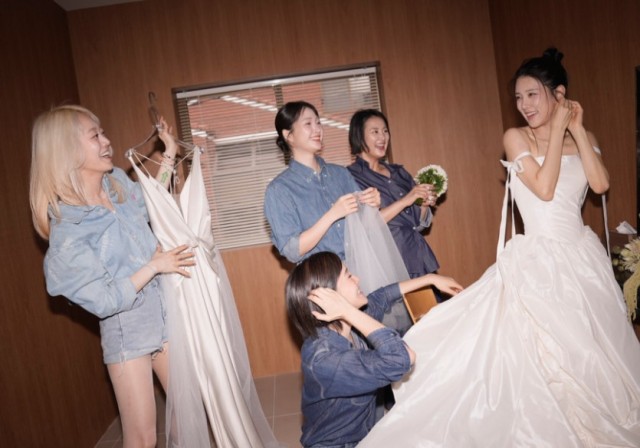 両支援、妊娠で結婚を前倒し...「長年の願いが叶った」