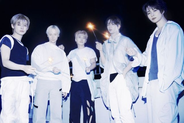 Tomorrow X Together (TXT), Oricon and Billboard Japan Singles No. 1... 'Setsuna Hanabi' New Record