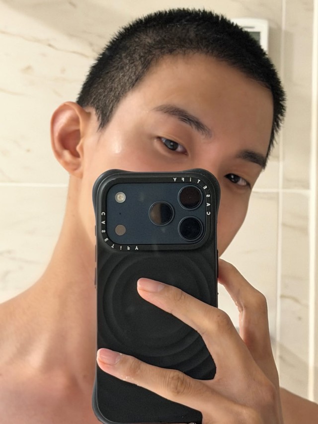 세븐틴 도겸 짧은 머리 변신 공개건강히 잘 다녀오겠습니다