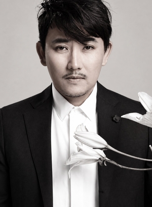 Seung Chul Lee、初めての孫が生まれておじいちゃんに...「世界で初めて見る私の孫」