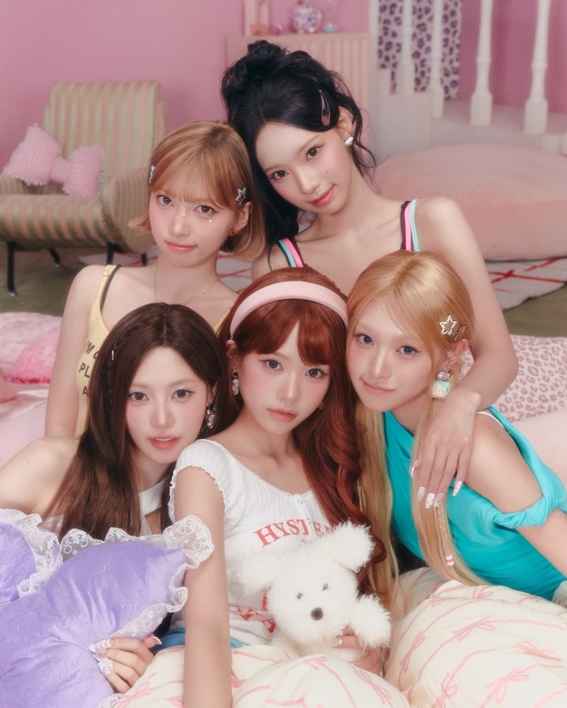 RESCENE, November 3rd Mini 4th Album 'PULSE' Release...First Physical Album Comeback in a Year