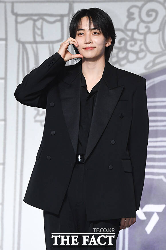 Seventeen Jeonghan appointed as global fragrance ambassador... Launches first campaign for signature scent 'Midnight'