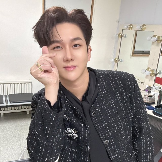 KIM SOO CHAN在银色歌谣节上激情演出最感谢ChaNiLove们