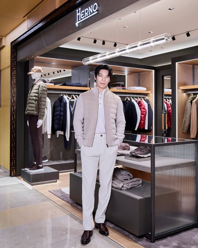 Wi Ha-joon visits Erno's first men's store in Korea... 