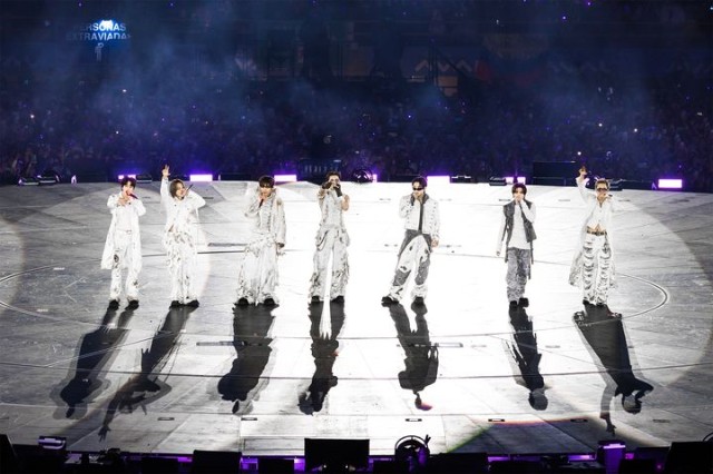 BTS、南米ツアー初公演で10万人の観客が大盛況...リマもお祭りムード