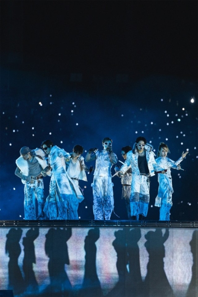 BTS、ペルー初公演で15万1500人動員『アリラン』全席完売...経済効果251億ウォン期待