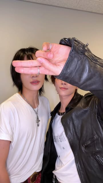Seventeen Jeonghan and Joshua showcase a sophisticated look wearing leather jackets... 