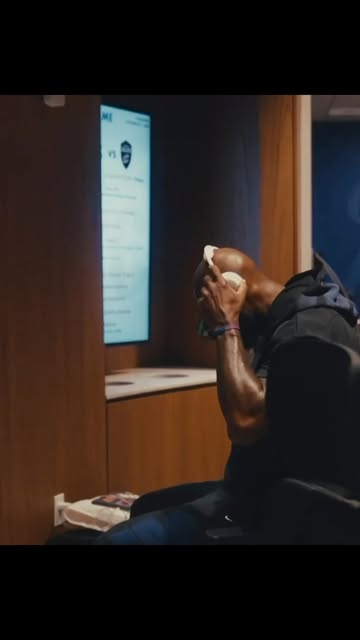 LeBron James shares a relaxed daily life on social media... Rest highlighting his muscular arms
