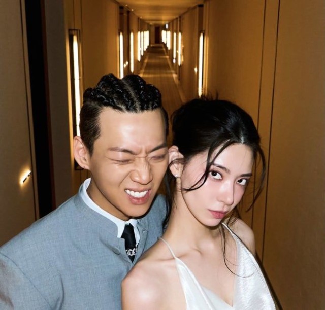 ヤンホンウォン、学校暴力・モーテル論争...所属事務所「性的行為はなかった」と説明