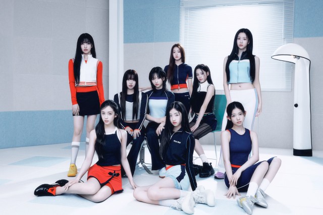 A2O LITE, debut song 'NEON' simultaneously in the TOP 10 of the Billboard Global Chart... Achievement in just 2 weeks