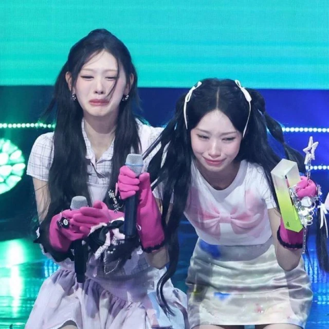 리센느 음방 1위 기사 사진